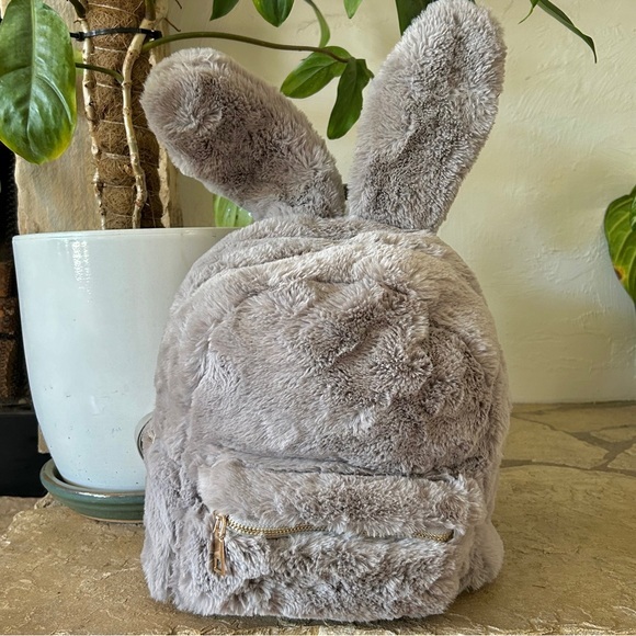 3 AM FOREVER Fluffy Bunny Backpack Purse - Picture 1 of 14